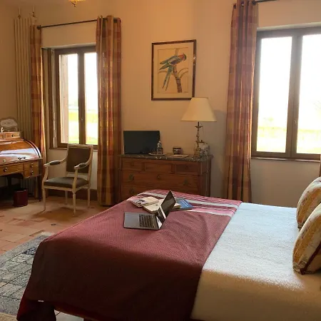 Le Pommier Doux, Maison D'Hote Du Domaine Du Chateau D'Argeronne Guest house