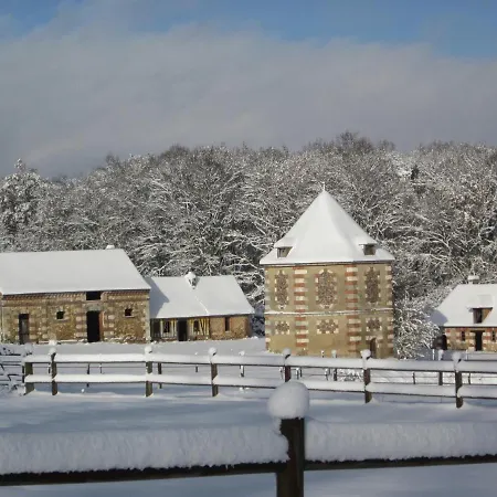 Le Pommier Doux, Maison D'hote Du Domaine Du Chateau D'argeronne